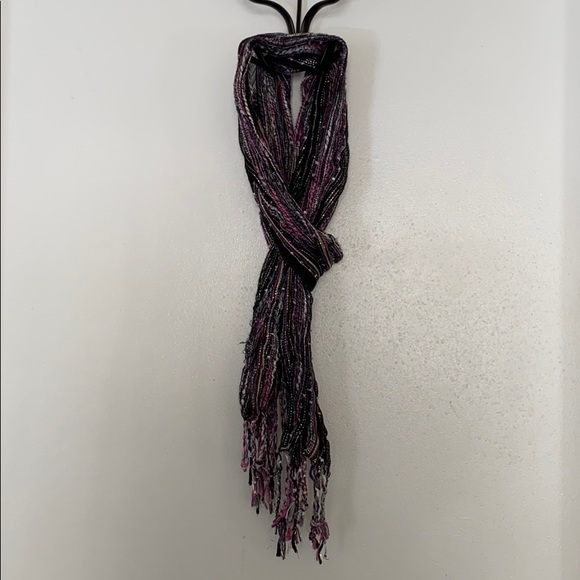 Scarf - Picture 3 of 4